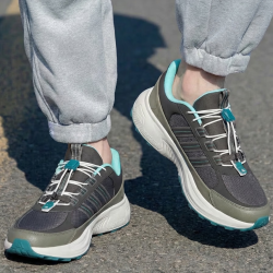 adidas 舒适 男士跑步鞋
