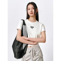 太平鸟 2026年夏季新品运动休闲圆领常规简约短打字母T恤女