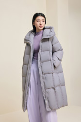 波司登 冬季女长款过膝可脱卸帽羽绒服舒适面料品质显瘦出清  雾灰紫|6407 优雅气质