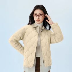 波司登 奥莱女短款轻暖便携三防轻薄保暖V领羽绒服显瘦时尚内胆