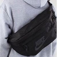 NIKE 斜挎包男包女包 2026新款运动包户外腰包单肩包 黑色/约52*12*21cm