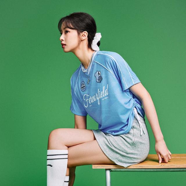 安踏 球迷风T恤速干T女夏季潮流美式球衣短袖透气休闲运动上衣女