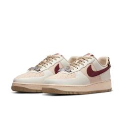 NIKE Air Force 1 经典舒适 低帮板鞋 男女同款 粉白红