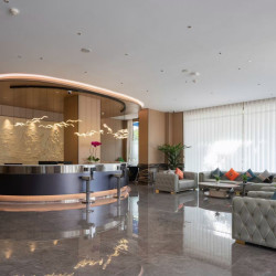 泸西禾尔曼酒店（锦辉广场店）1晚