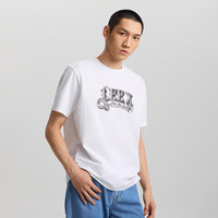 Lee 26春夏新品舒适版圆领变体手工Logo印花图案男短袖T恤
