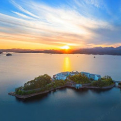 voco千岛湖绿发阳光酒店 豪华湖景大床房2晚(连住)