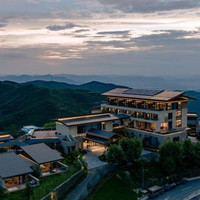 尧珈·越界云顶度假酒店(绍兴嵊州覆卮山景区店) 独栋三卧家庭套房 独立三卧 1晚