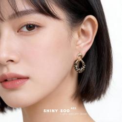 半日逅屿 时尚高级感复古风中古质感珐琅滴釉新款几何镂空耳饰耳环饰品 7432中古风珐琅滴釉黑质感几何耳环