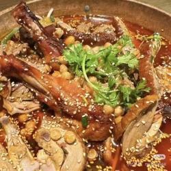 Shangguliuchuan/尚古流传冒烤鸭 一锅尽享  使用明火 直接加热