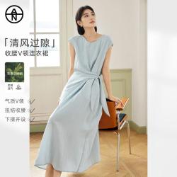 DUIBAI 绑带收腰连衣裙女2026夏装设计感显瘦长裙