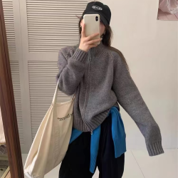 2026慵懒风毛衣外套女新款新款韩系简约宽松立领拉链针织开衫上衣