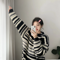 时尚港风宽松显瘦条纹毛衣女秋冬新款休闲百搭保暖毛针织上衣女装