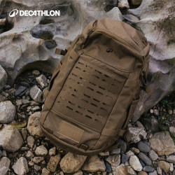 迪卡侬 大容量户外双肩包 40L