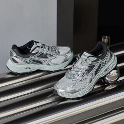 美津浓 男女款春夏高街机能复古潮流跑鞋运动休闲鞋RACER V2