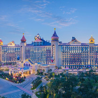移动端:广州长隆熊猫酒店1晚+三人两天动物世界、欢乐世界、飞鸟乐园门票+三人大马戏门票