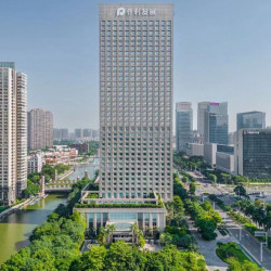 佛山保利洲际酒店1晚+店内餐厅85折优惠券+千灯湖氢湾游艇码头成人日场票