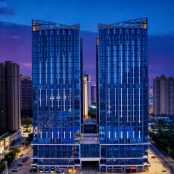 哈柚HAYO·繁雅轻智能Quality Hotel（锦龙地铁站店）1晚