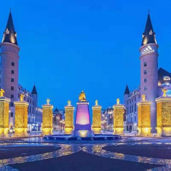 哈尔滨世界欢乐城维景国际大酒店1晚+1日亲子票（两大一小）