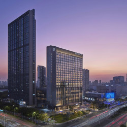 宁波鄞州喜来登酒店2晚+首晚迷你吧+入住享两个哈根达斯冰淇淋（限兑换一次）
