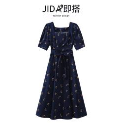 JIDA 小香风高级感减龄印花连衣裙2026夏季女式气质收腰百搭中长裙