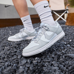 NIKE 男子平底运动鞋秋季胶底低帮复古板鞋新款Dunk Low轻便休闲鞋 HF5441-105 加垫鞋口/轻盈回弹/透气