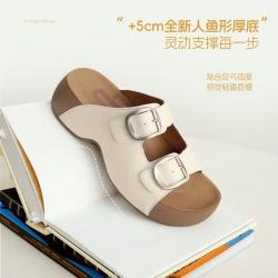 百丽 复古时尚皮带扣勃肯鞋女2026夏厚底增高拖鞋