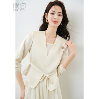 晚白 优雅缎感系带上衣暗纹肌理感重要场合短外套