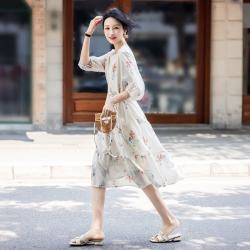 德玛纳 夏清纯飘逸灯笼袖大摆绑带印花连衣裙女中长