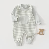 婴儿背带裤套装春季男女宝宝春装衣服小月龄超萌两件套婴童外出服