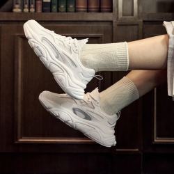 FILA 女鞋运动休闲鞋女士舒适低帮缓震复古运动鞋