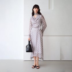自巧 小个子胶囊系列格纹荡领飘带连衣裙女2026年春季新品