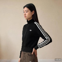 adidas 滔搏adidas阿迪达斯三叶草女子KNIT FB TT夹克外套KS7366