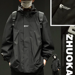 冲锋衣外套男生2026春秋新款潮流百搭连帽宽松户外登山服工装夹克
