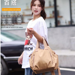 MellyKah出口品质时尚休闲百搭便携轻便女士多功能学生女款双肩包