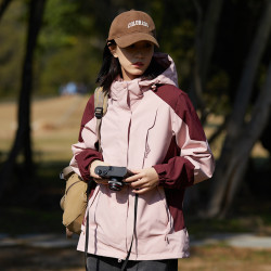 冲锋衣外套女2024春秋新款潮牌单层薄款户外防风防水旅游登山服男