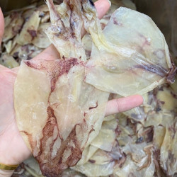 汕尾本地鱿鱼片脆甜无粕爆炒下酒炒辣椒