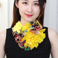 《美人故事》时尚百搭薄款秋冬富贵花百变领巾丝巾