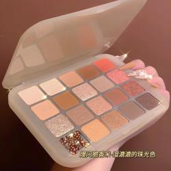 迪卡露 栗子眼影盘哑光小众品牌大地色系平价女学生网红款推荐爆闪