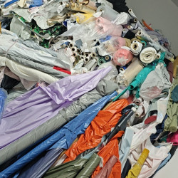服装辅料羽绒服布料面料里布胆布