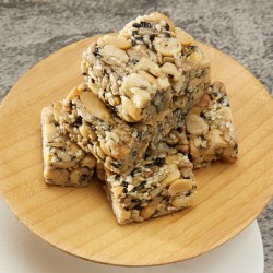 黄老五 五酥坊果仁酥花生葵花仁酥糖小零食独立小包装黑芝麻糖果