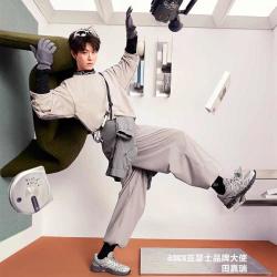 亚瑟士 透气 运动鞋