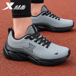 特步 男鞋防水皮面跑步鞋春秋季新款缓震轻便运动鞋潮流黑色休闲鞋子男 灰