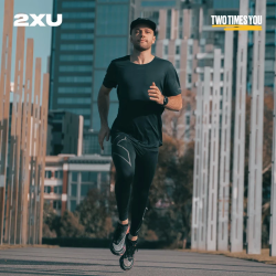 2XU Light Speed系列短袖T恤男户外运动透气跑步半袖圆领夏特价 黑色/黑色反光 L