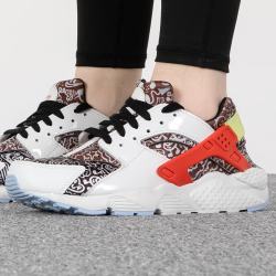 NIKE 大童鞋新款跑步鞋训练运动鞋轻便耐磨透气休闲鞋DQ0296-100 Z DV2243-100 35.5