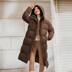 波司登 奥莱羽绒服女长款宽松过膝外套冬亲肤抗皱舒适生活2.0