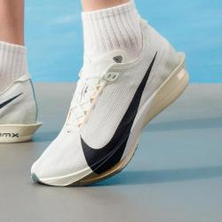 NIKE ZOOMX STREAKFLY 2时尚潮流男鞋舒适低帮鞋耐磨运动休闲跑步鞋