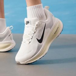 NIKE VOMERO 18低帮鞋男鞋耐磨运动鞋时尚潮流日常出行轻便缓震跑步鞋