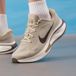 NIKE JOURNEY RUN男鞋时尚潮流舒适轻便缓震户外日常出行运动跑步鞋