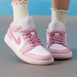 AIR JORDAN Jordan AJ1 LOW女鞋时尚潮流舒适轻便缓震户外日常出行运动篮球鞋