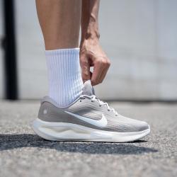 NIKE 男鞋JOURNEY RUN低帮轻便耐磨缓震日常出行舒适时尚潮流跑步鞋